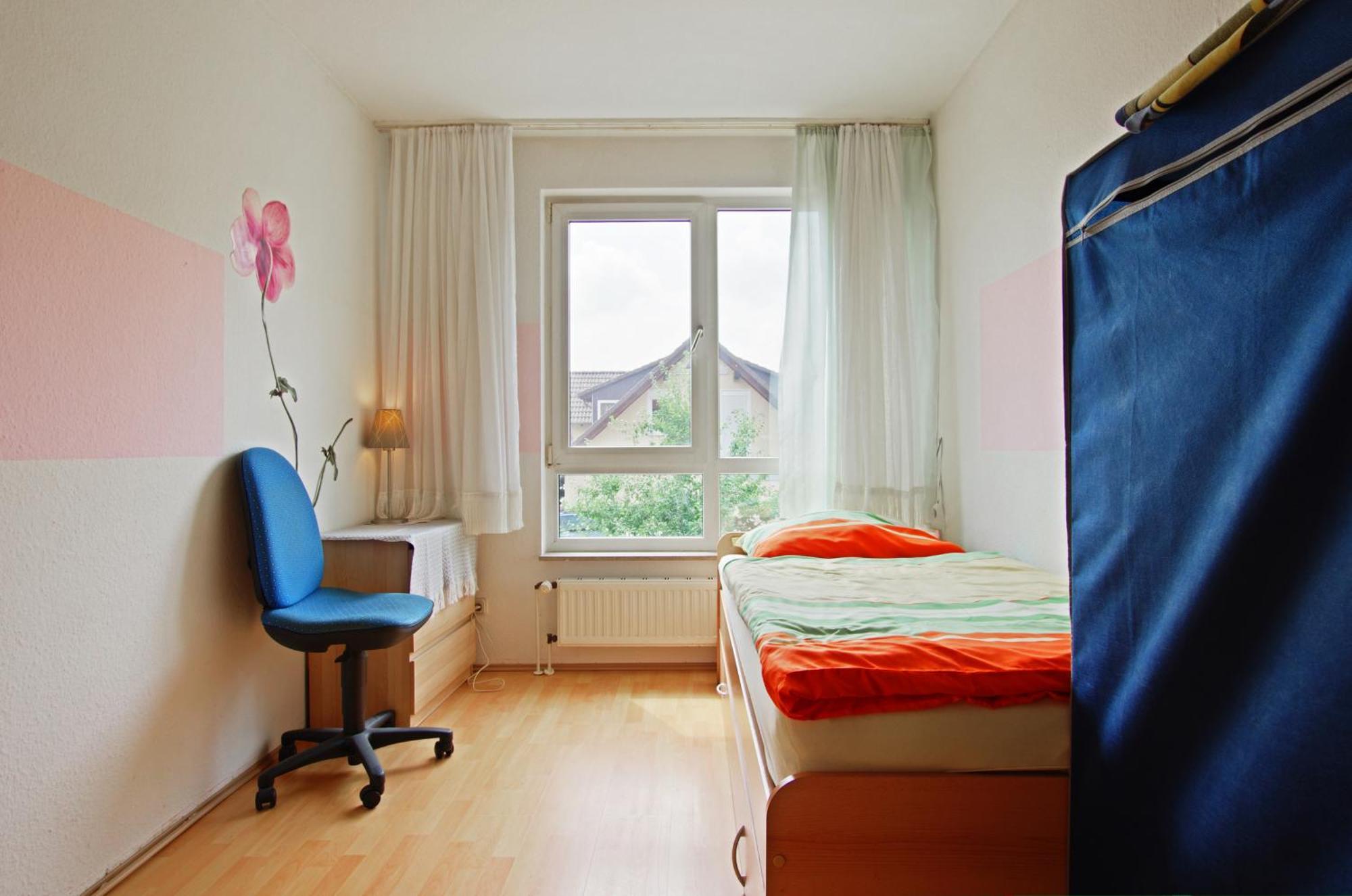 Private Rooms Near Exhibition Center Ганновер Номер фото